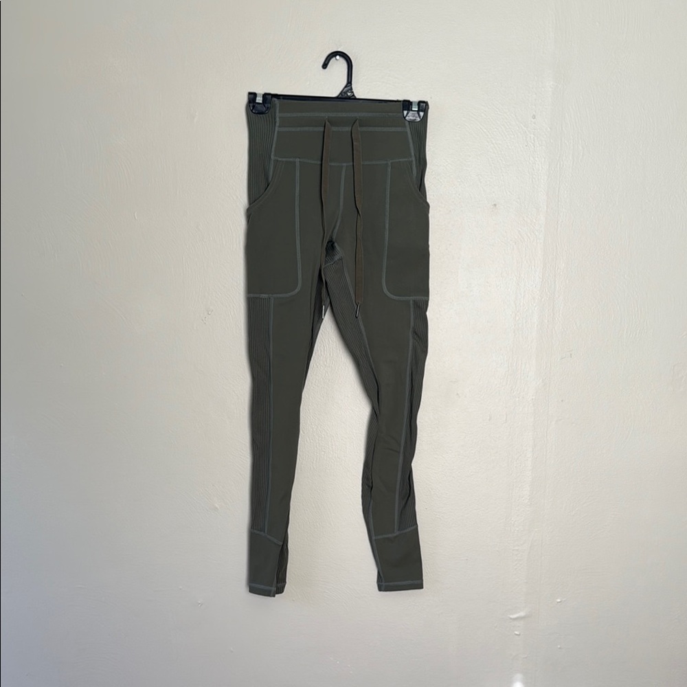 Glyder small Olive Green Leggings with Pockets - Picture 1 of 7